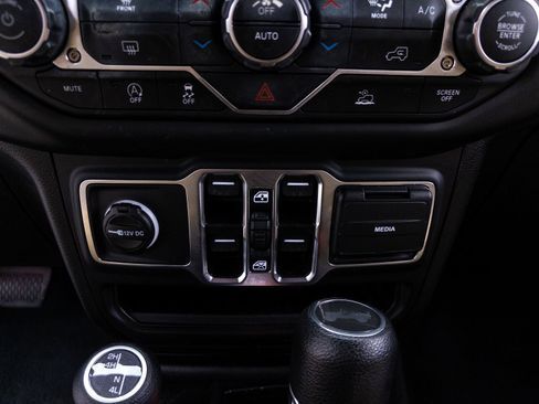 Used 2023 Jeep Wrangler Unlimited Sport w/ Sun And Sound Package AWD/4WD image 24