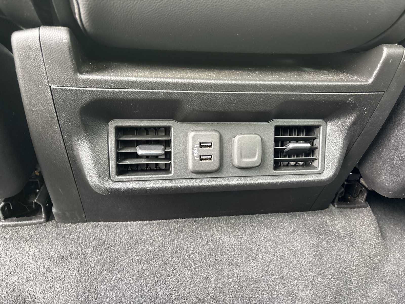 Used 2020 Chevrolet Silverado 2500 LTZ AWD/4WD image 20
