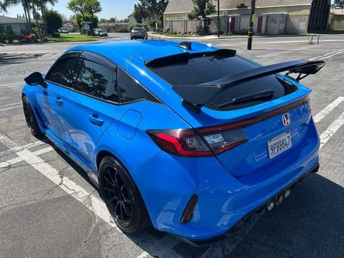 Used 2025 Honda Civic Type R image 4