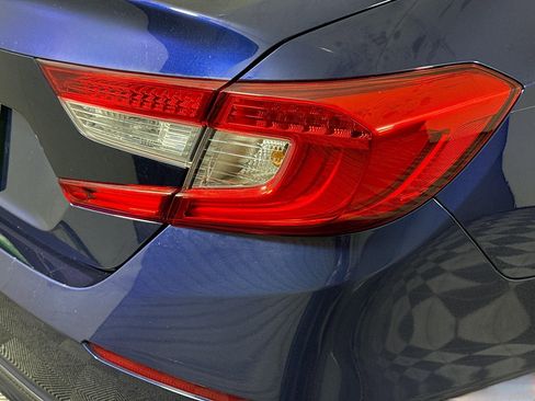 Used 2019 Honda Accord LX image 34