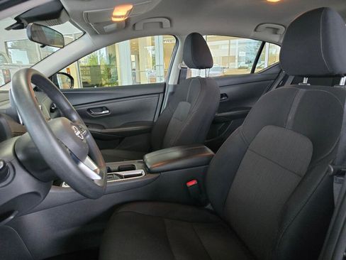 Used 2024 Nissan Sentra SV FWD image 19