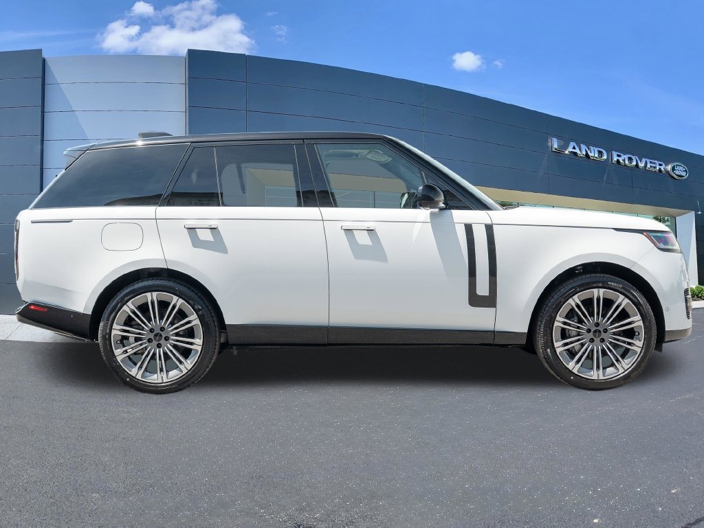 New 2026 Land Rover Range Rover SE AWD/4WD image 8