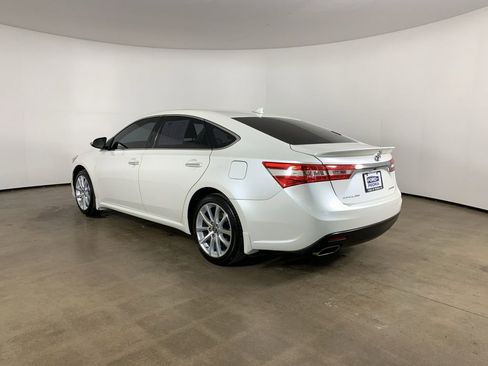 Used 2014 Toyota Avalon Limited w/ Technology Package image 14