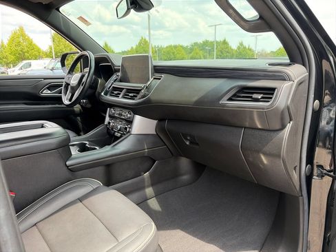 Used 2022 GMC Yukon SLT w/ SLT Luxury Package AWD/4WD image 10