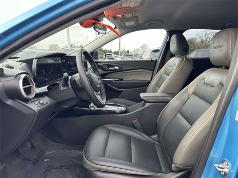 Used 2025 Chevrolet Trax ACTIV w/ Driver Confidence Package image 17