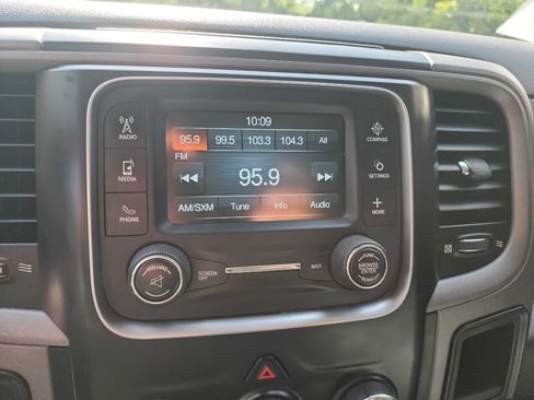 Used 2017 RAM 2500 Tradesman w/ Chrome Appearance Group AWD/4WD image 24