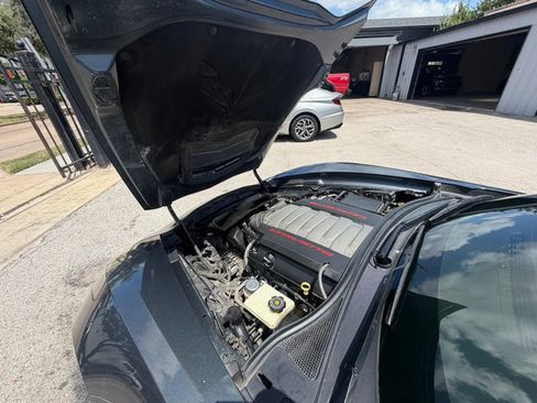 Used 2014 Chevrolet Corvette Stingray Coupe w/ Battery Protection Package RWD image 25