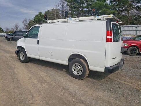 Used 2024 Chevrolet Express 2500 w/ Driver Convenience Package RWD image 4