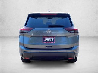 Used 2024 Nissan Rogue S AWD/4WD video 3