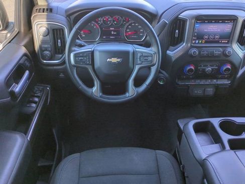 Used 2021 Chevrolet Silverado 1500 LT RWD image 17