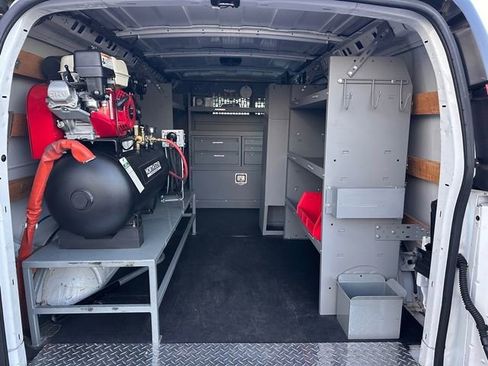 Used 2019 GMC Savana 2500 w/ Driver Convenience Package image 18