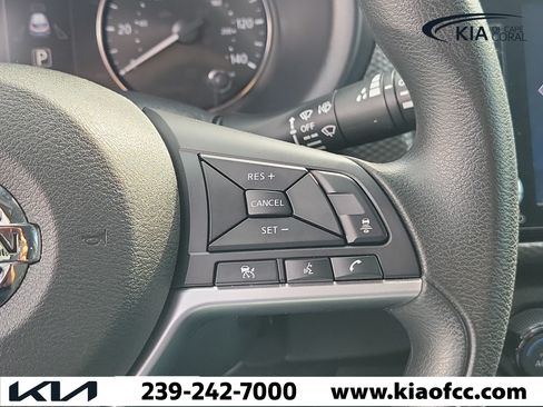 Used 2021 Nissan Kicks SV w/ Interior Electronics Package FWD image 24