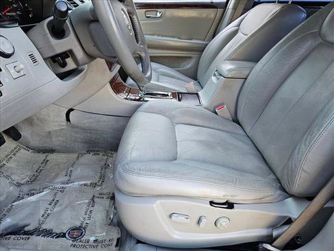 Used 2007 Cadillac DTS FWD image 13