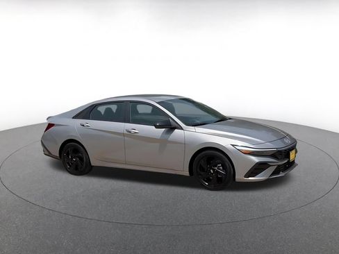 Used 2026 Hyundai Elantra Sport FWD image 2
