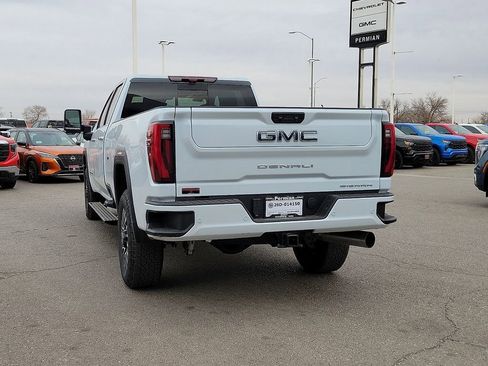 New 2026 GMC Sierra 3500 Denali Ultimate AWD/4WD image 8