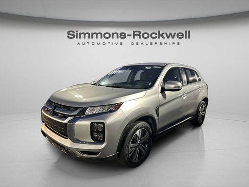 Used 2024 Mitsubishi Outlander Sport SE image 4