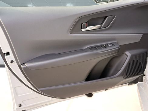 Used 2024 Toyota Prius XLE image 19