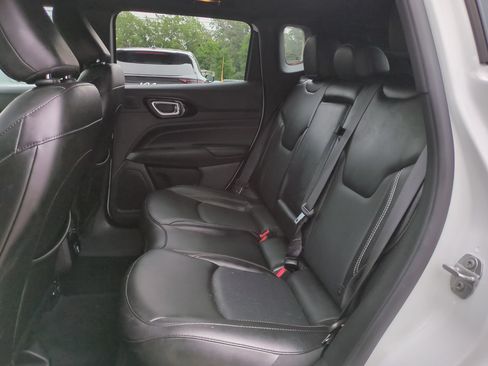 Used 2022 Jeep Compass High Altitude AWD/4WD image 14