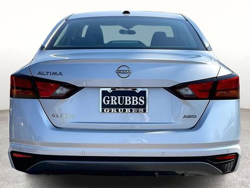 New 2026 Nissan Altima 2.5 SV AWD/4WD image 8