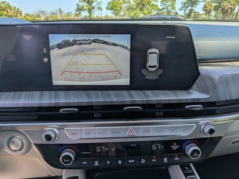 Used 2025 Kia Telluride EX FWD image 25