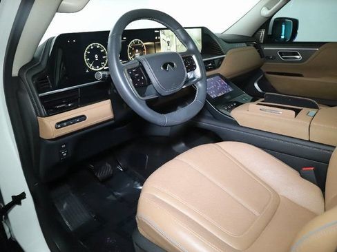 Used 2025 INFINITI QX80 Sensory AWD/4WD image 21