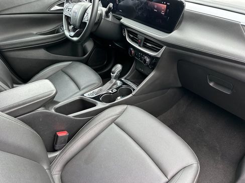 Used 2024 Buick Encore GX Sport Touring FWD image 16