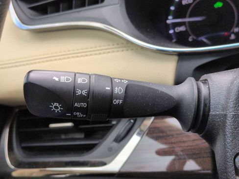 Used 2015 Toyota Avalon XLE Touring image 29