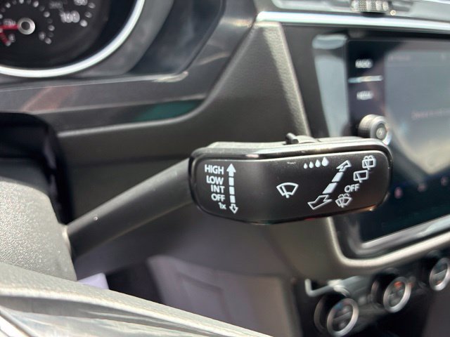 Used 2021 Volkswagen Tiguan SE R-Line AWD/4WD image 21