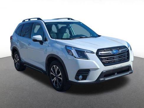 Used 2022 Subaru Forester Limited image 8