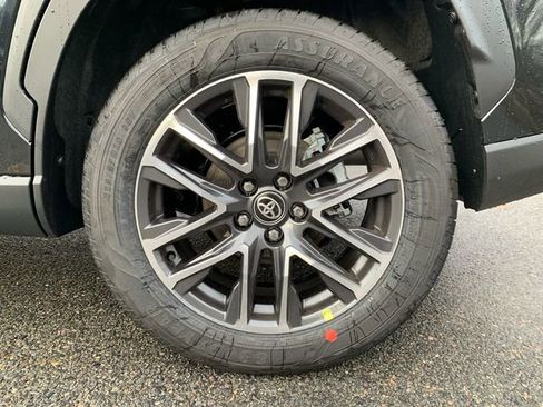 New 2026 Toyota Corolla Cross XLE image 10