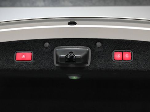 Used 2019 Mercedes-Benz S 63 AMG 4MATIC Cabriolet w/ Driver Assistance Package image 56