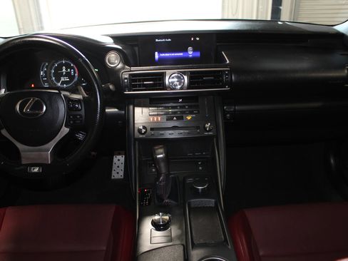 Used 2019 Lexus IS 300 F Sport w/ F Sport Package RWD image 15