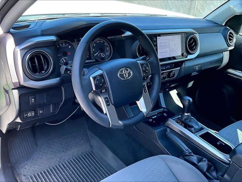 Used 2023 Toyota Tacoma SR5 RWD image 17