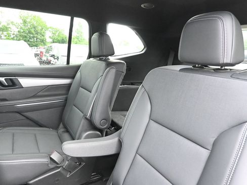 Used 2026 Buick Enclave Preferred FWD image 28