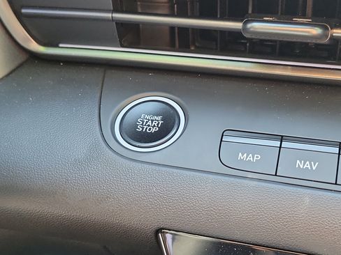 Certified 2025 Hyundai Elantra N FWD image 23