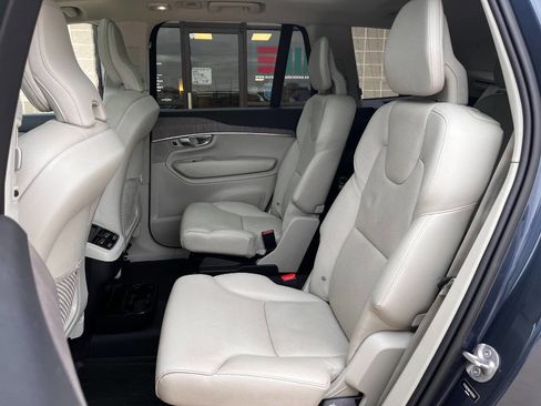 Used 2023 Volvo XC90 B6 Plus w/ Protection Package Premier image 19