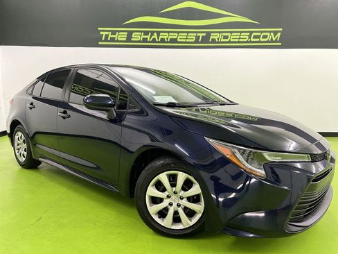 Used 2023 Toyota Corolla LE image 1