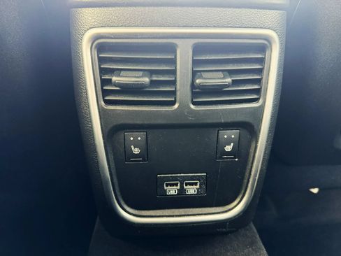 Used 2018 Dodge Charger R/T Scat Pack RWD image 18