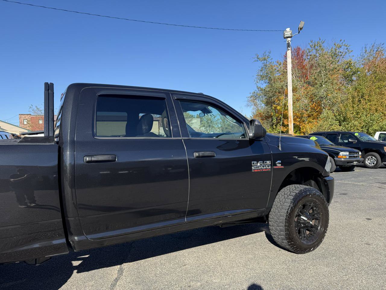 Used 2018 RAM 2500 Tradesman w/ Chrome Appearance Group AWD/4WD image 16