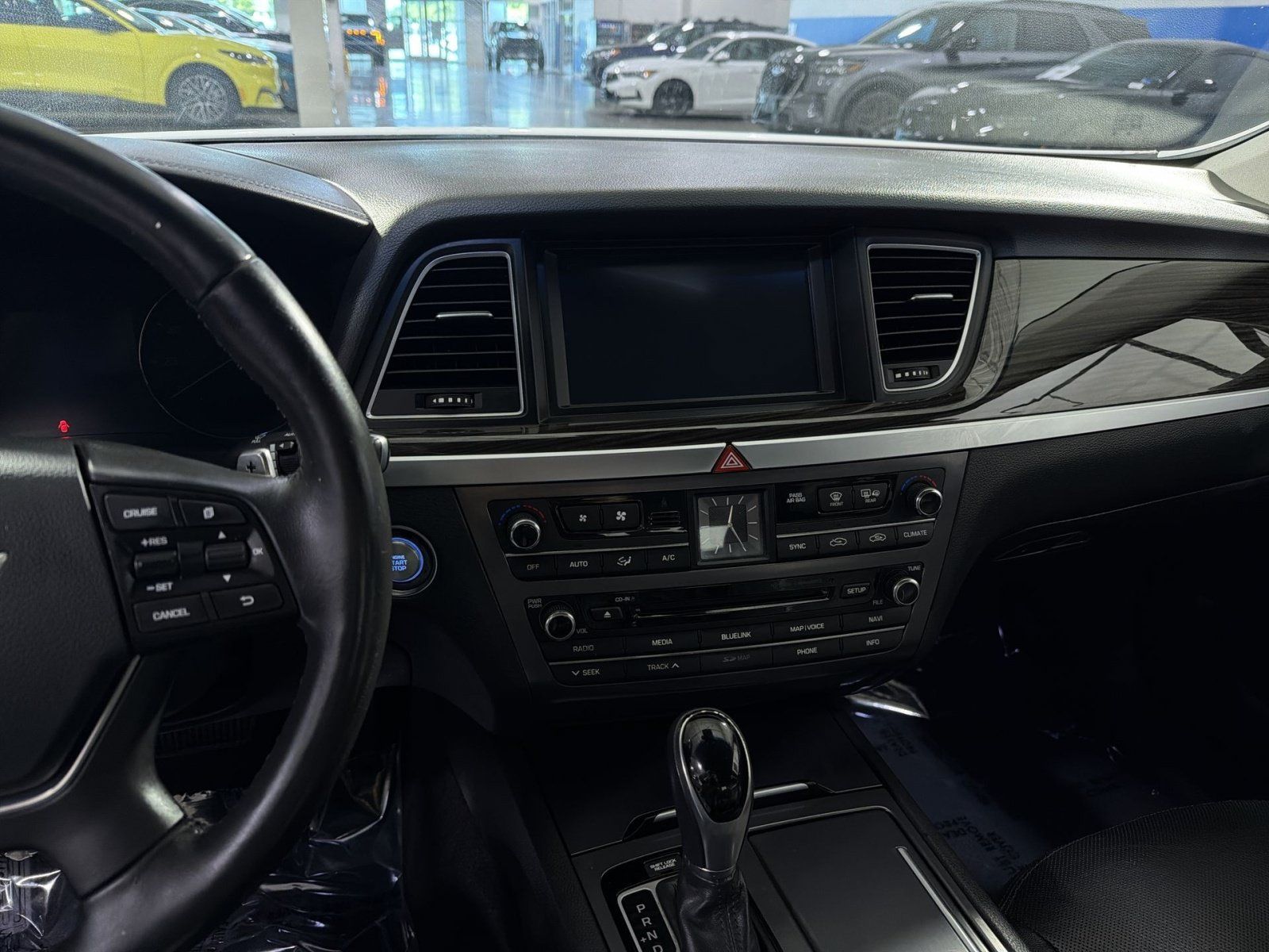 Used 2016 Hyundai Genesis 3.8 AWD/4WD image 15