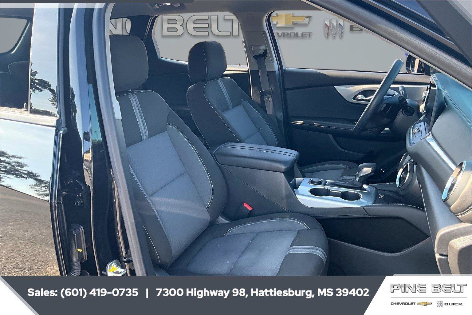 Used 2024 Chevrolet Blazer LT w/ Convenience Package FWD image 6