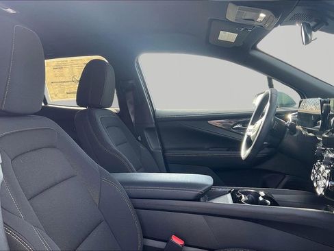 New 2025 Chevrolet Blazer EV LT image 13