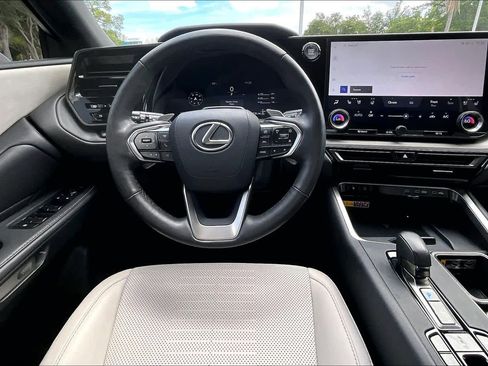 Used 2024 Lexus TX 350 AWD w/ Technology Package image 6