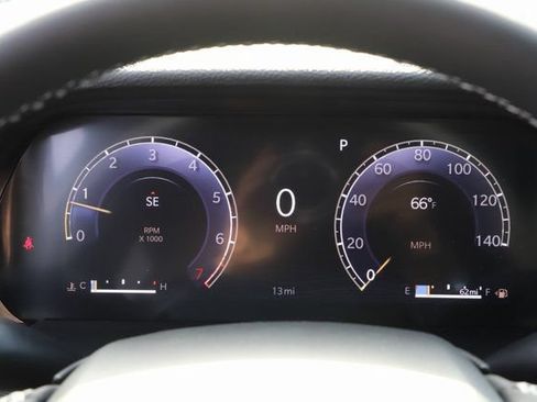 New 2025 Jeep Grand Cherokee Laredo X w/ Luxury Tech Group I AWD/4WD image 23