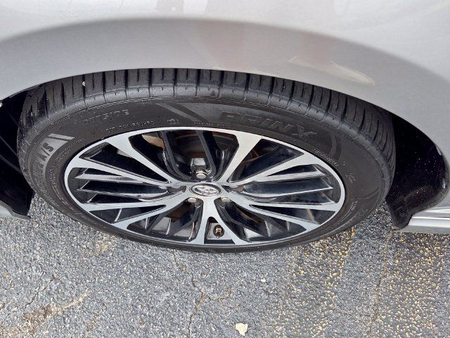 Used 2019 Toyota Camry SE FWD image 16