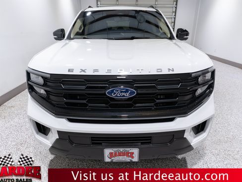 Used 2025 Ford Expedition Active AWD/4WD image 7