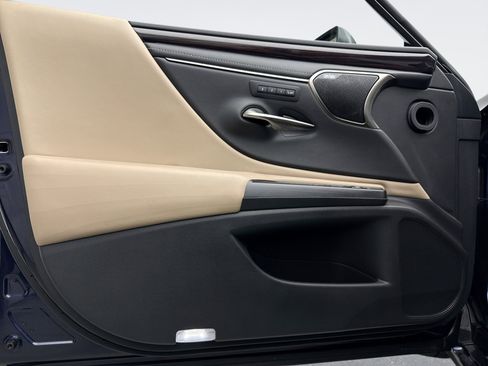 Used 2020 Lexus ES 300h 300H NAVIGATION image 9