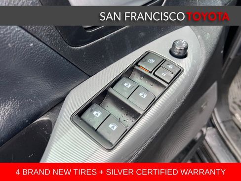Certified 2019 Toyota Sienna SE w/ SE Preferred Package image 39