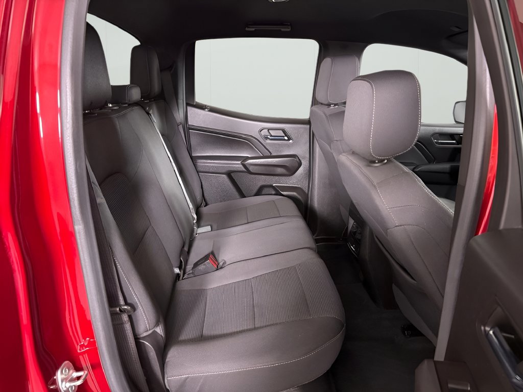 Used 2024 Chevrolet Colorado LT AWD/4WD image 38