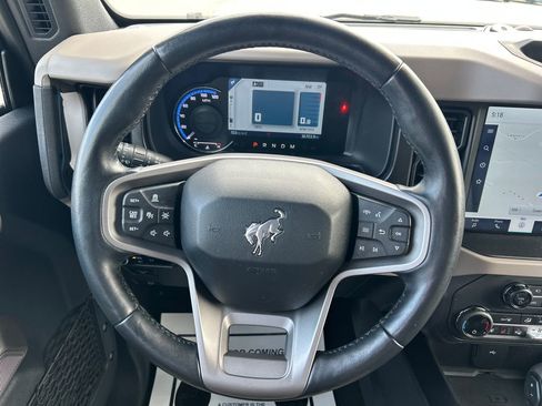Used 2023 Ford Bronco Wildtrak AWD/4WD image 15
